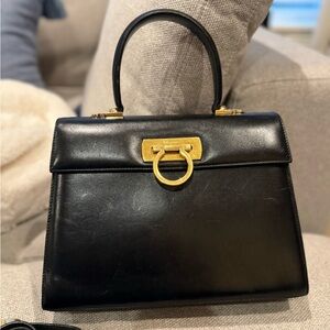 Salvatore Ferragamo I Iconic top handle leather handbag Black